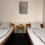 Veveri - Uvoz, 10 Min Pesky Do Centru Vandrerhjem Brno