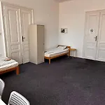 Veveri - Uvoz, 10 Min Pesky Do Centru Vandrerhjem Brno