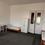 Veveri - Uvoz, 10 Min Pesky Do Centru Vandrerhjem *