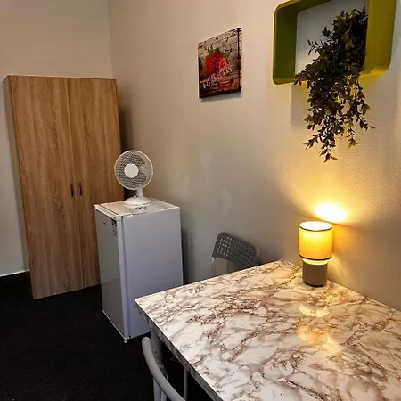Vandrarhem Veveri - Uvoz, 10 Min Pesky Do Centru Brno