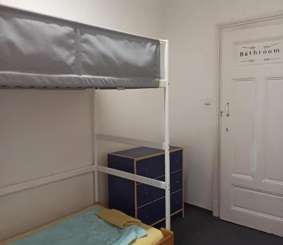 Auberge de jeunesse Veveri - Uvoz, 10 Min Pesky Do Centru