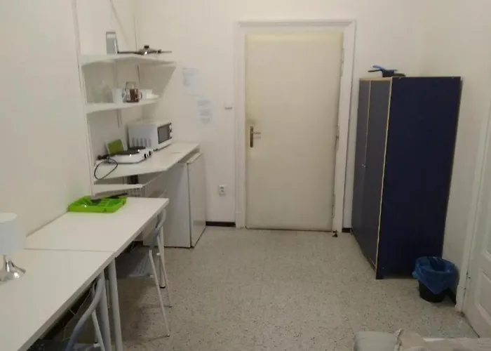 Veveri - Uvoz, 10 Min Pesky Do Centru Auberge de jeunesse