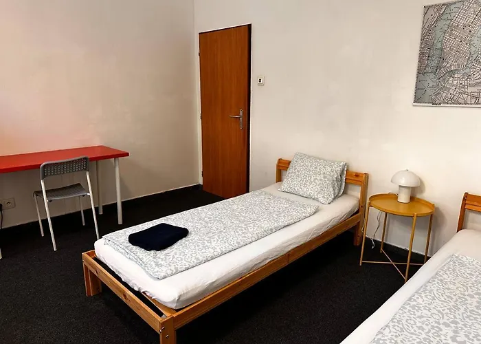 Veveri - Uvoz, 10 Min Pesky Do Centru Auberge de jeunesse