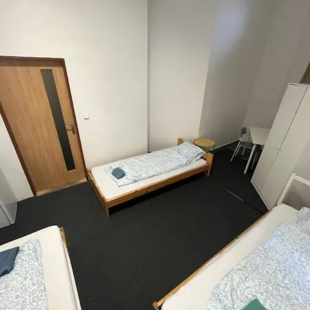 Hostel Veveri - Uvoz, 10 Min Pesky Do Centru *