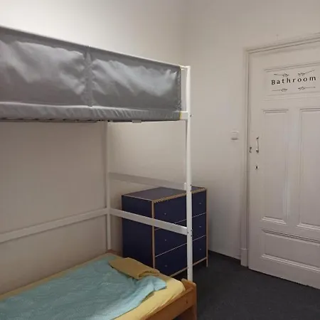 Hostal Veveri - Uvoz, 10 Min Pesky Do Centru