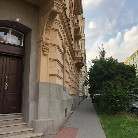 Hostal Veveri - Uvoz, 10 Min Pesky Do Centru Brno