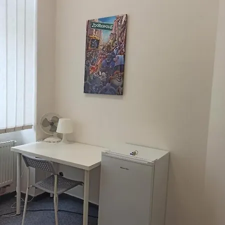 Veveri - Uvoz, 10 Min Pesky Do Centru *