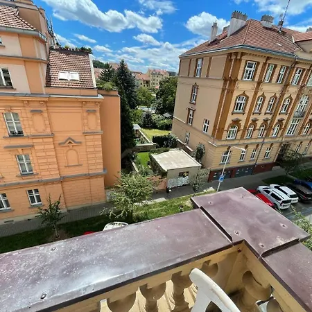 Veveri - Uvoz, 10 Min Pesky Do Centru * Brno