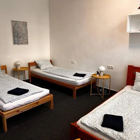 Veveri - Uvoz, 10 Min Pesky Do Centru Hostal Brno