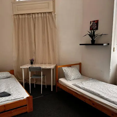 Veveri - Uvoz, 10 Min Pesky Do Centru Hostal *