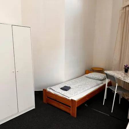 Veveri - Uvoz, 10 Min Pesky Do Centru Hostal *