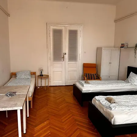 Hostal Veveri - Uvoz, 10 Min Pesky Do Centru *