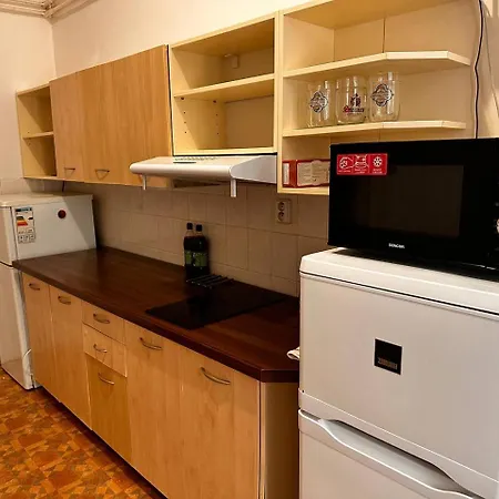 Veveri - Uvoz, 10 Min Pesky Do Centru Hostal Brno