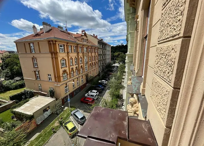 Veveri - Uvoz, 10 Min Pesky Do Centru